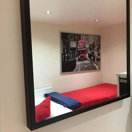 One Bedroom Flat In Central 런던 외부 사진