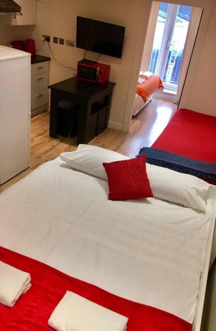One Bedroom Flat In Central 런던 외부 사진