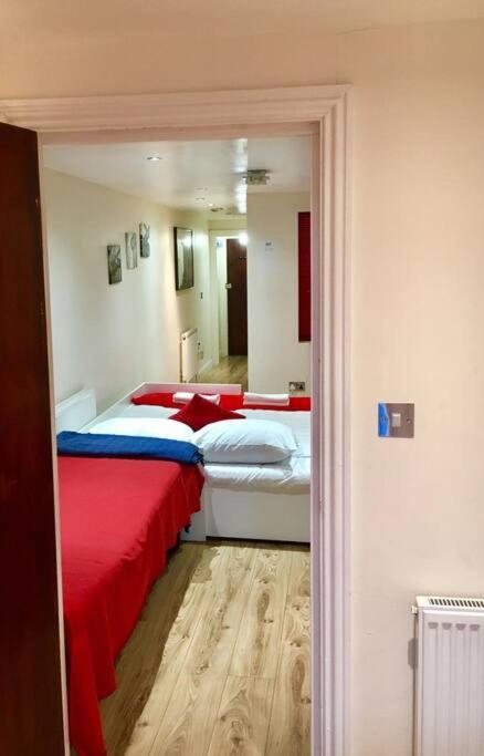 One Bedroom Flat In Central 런던 외부 사진
